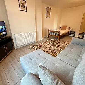 Enormous Family Flat London