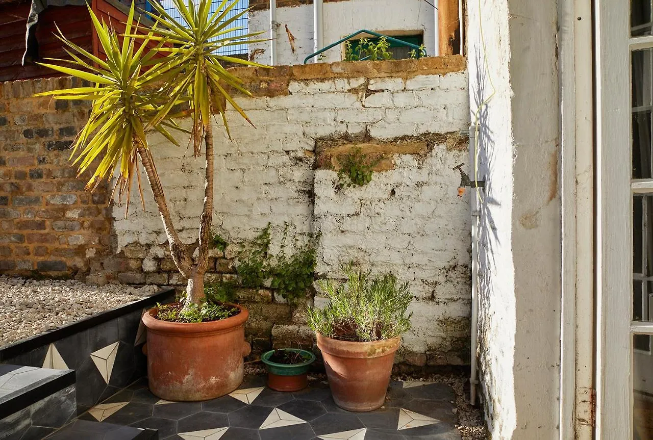 Joivy Stylish 2-Bed House With Private Garden In Hackney Apartment London United Kingdom