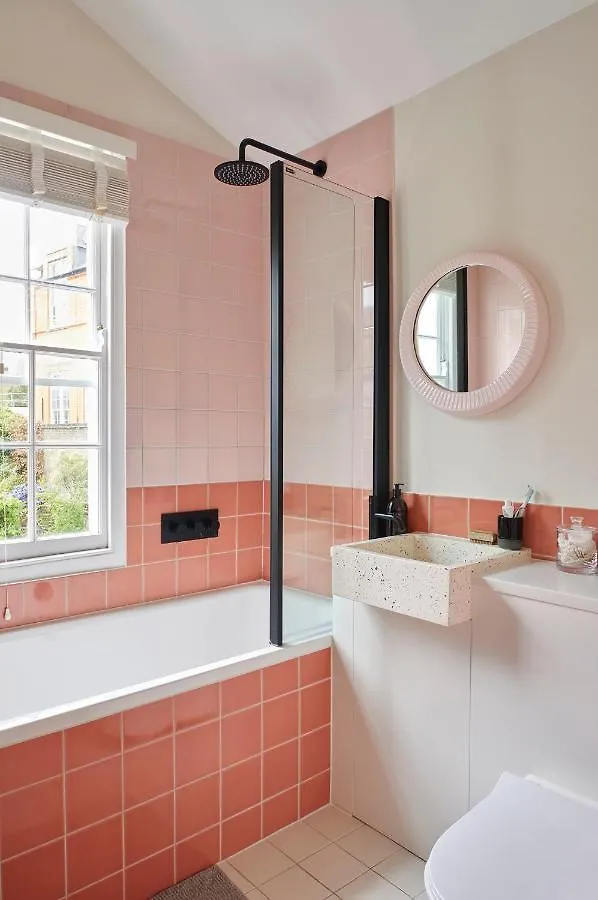 Joivy Stylish 2-Bed House With Private Garden In Hackney Apartment London