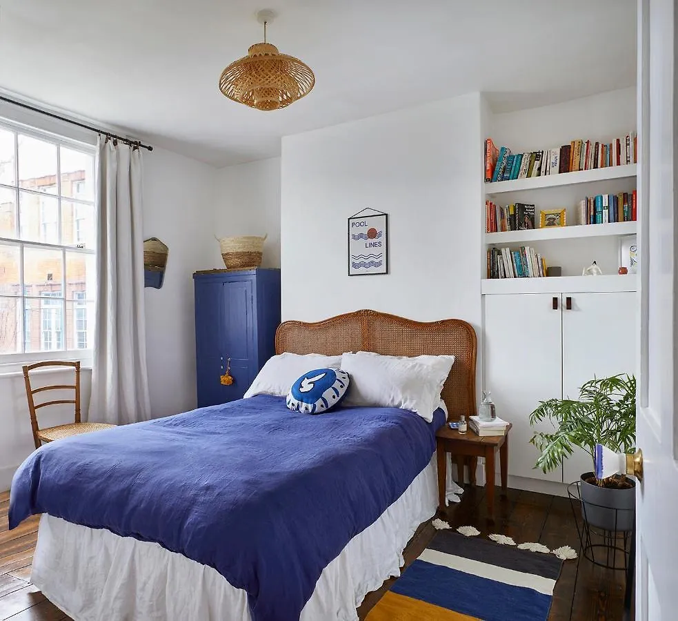 Joivy Stylish 2-Bed House With Private Garden In Hackney Apartment London