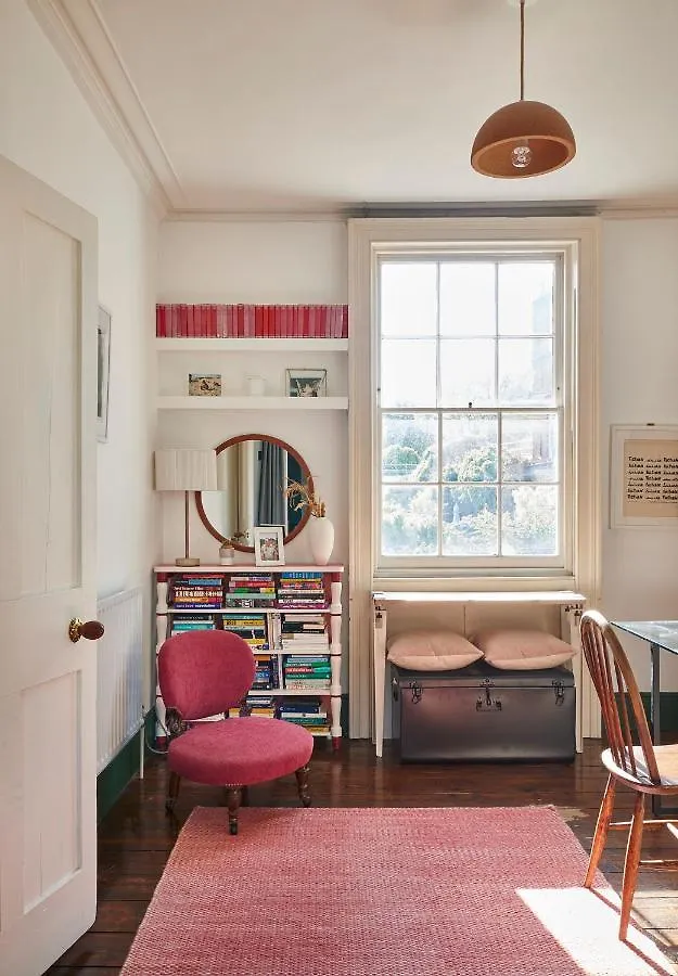Joivy Stylish 2-Bed House With Private Garden In Hackney Apartment London United Kingdom