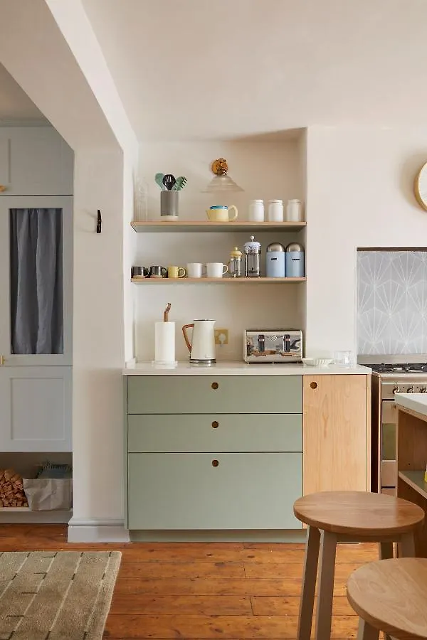 Joivy Stylish 2-Bed House With Private Garden In Hackney Apartment London