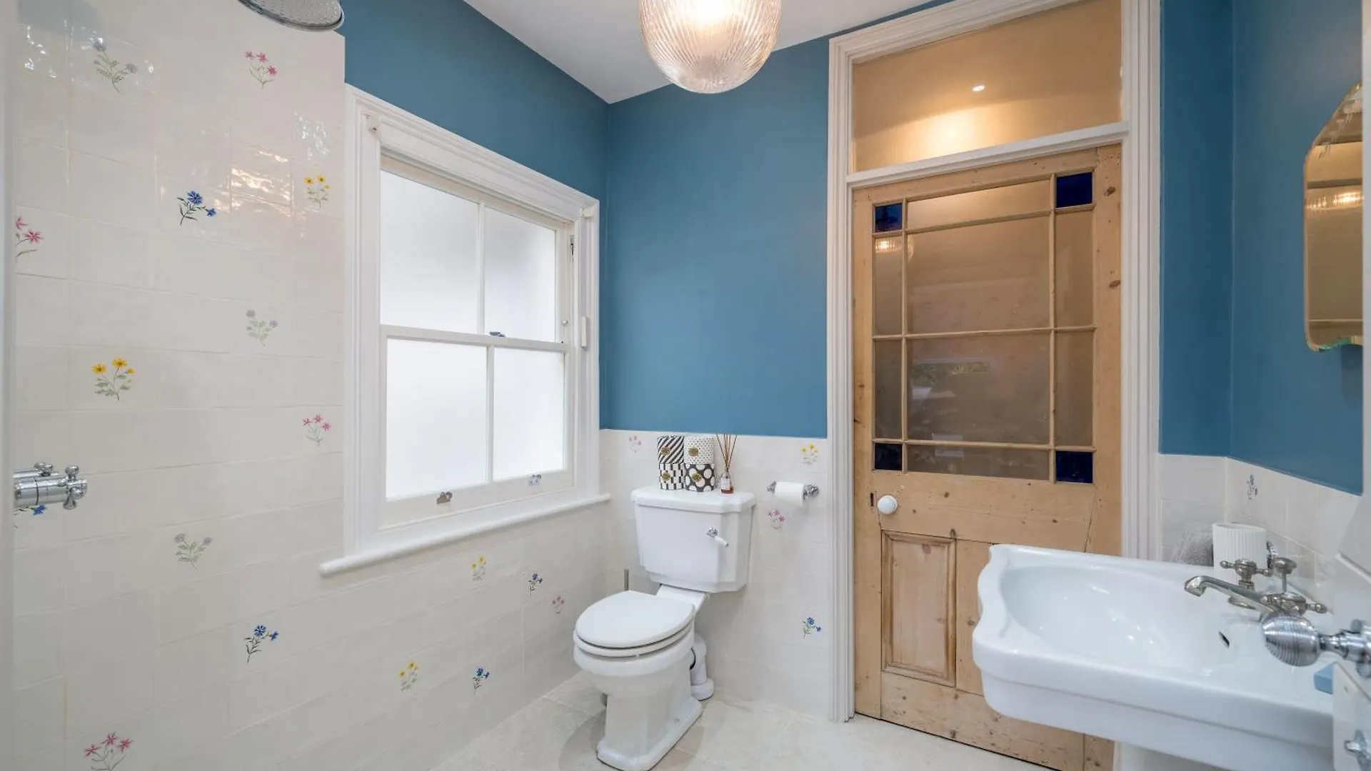 Joivy Stylish 2-Bed House With Private Garden In Hackney Apartment London United Kingdom