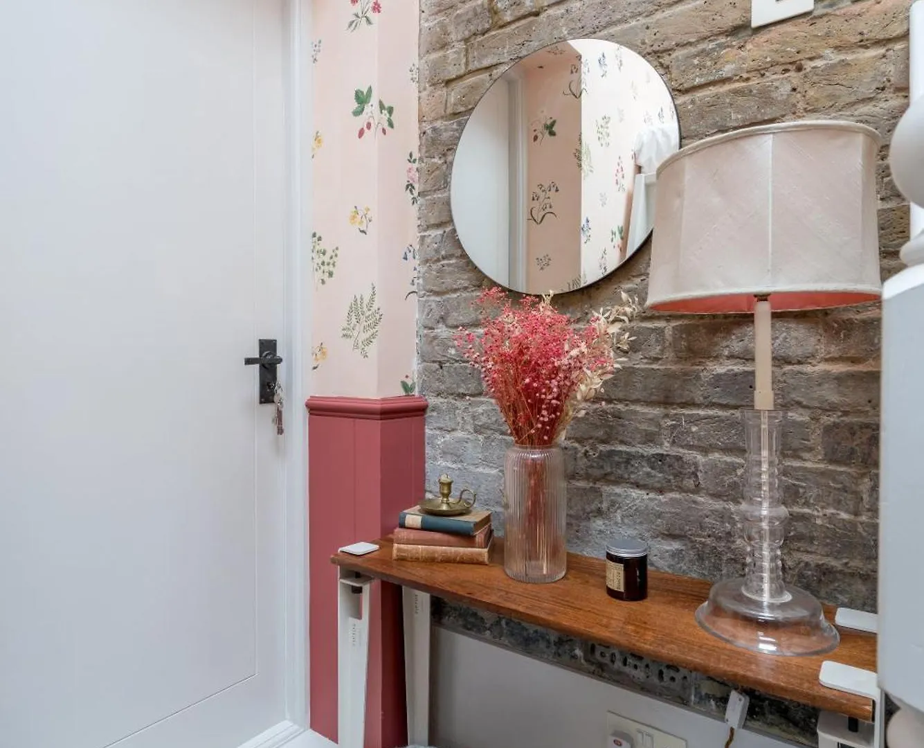 Joivy Stylish 2-Bed House With Private Garden In Hackney Apartment London United Kingdom