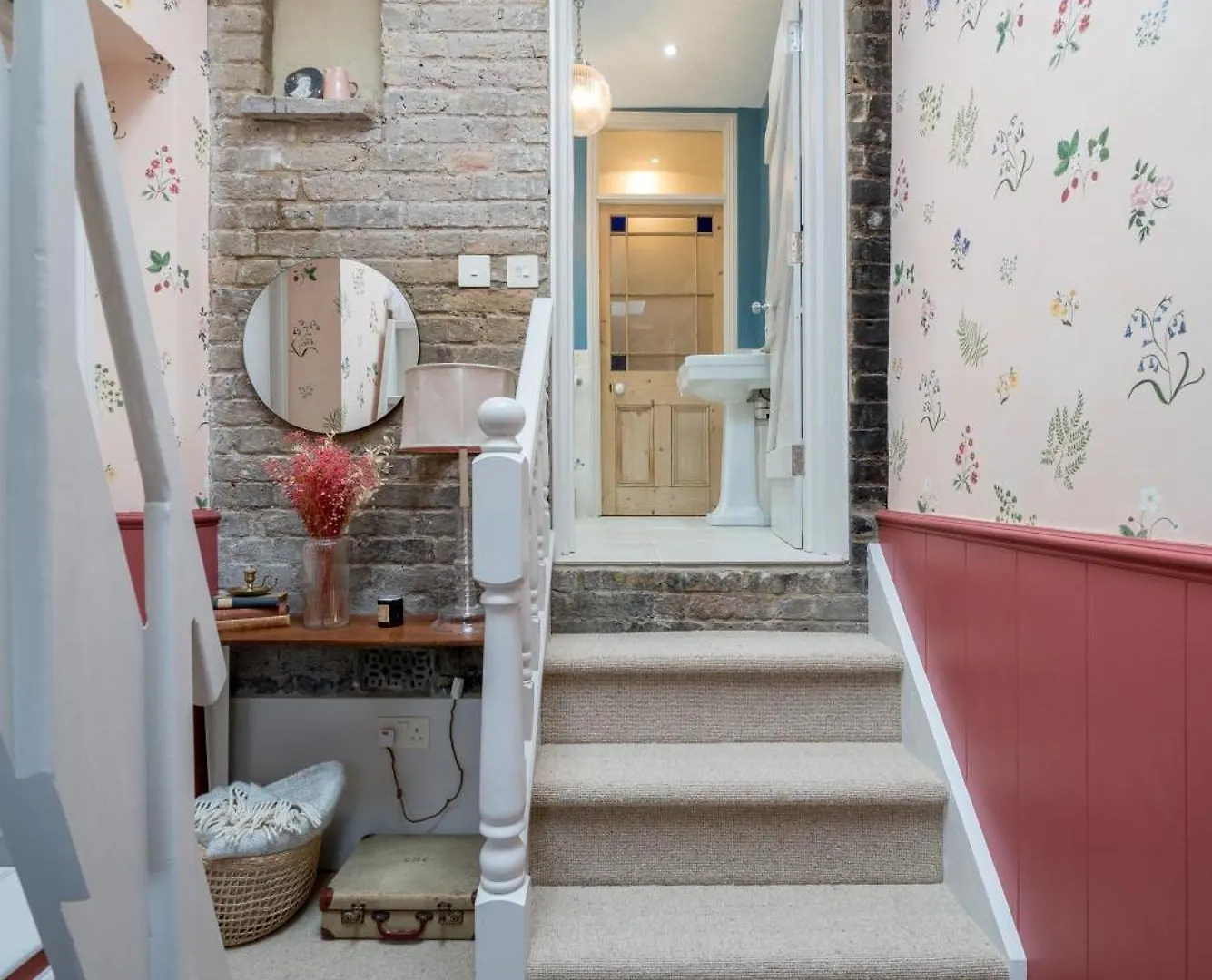 Joivy Stylish 2-Bed House With Private Garden In Hackney Apartment London 0*,  United Kingdom