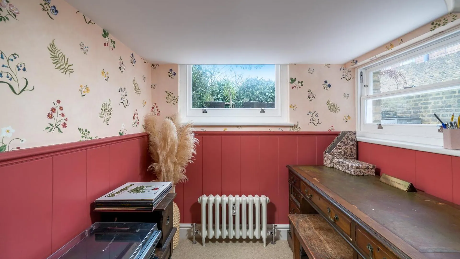 Joivy Stylish 2-Bed House With Private Garden In Hackney Apartment London